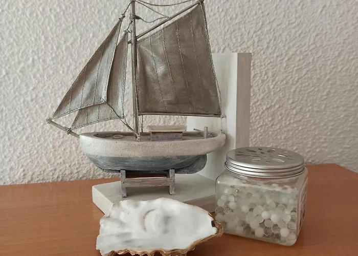 2 Minutes Walk From The Sea Appartement *